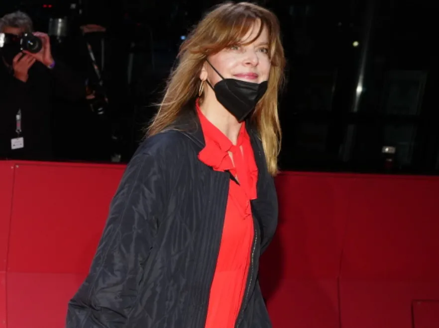 Niewiele gwiazd pokazałoby się tak na czerwonym dywanie... Nastassja Kinski TO zrobiła... FOTO