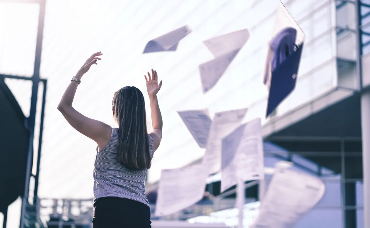 I bidoki, i białe kołnierzyki mają dość. O społecznościowych celebracjach rzucania pracy