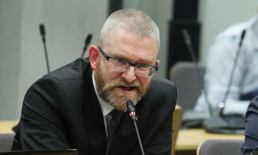 "PiS stworzył w Polsce kolejne, spore miasto nędzarzy"