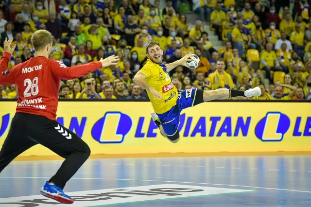 LM piłkarzy ręcznych. Łomża Vive mimo porażki nadal liderem