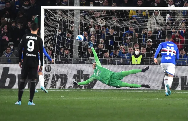 Juventus znów zwycięski. Szczęsny obronił karnego [WIDEO]