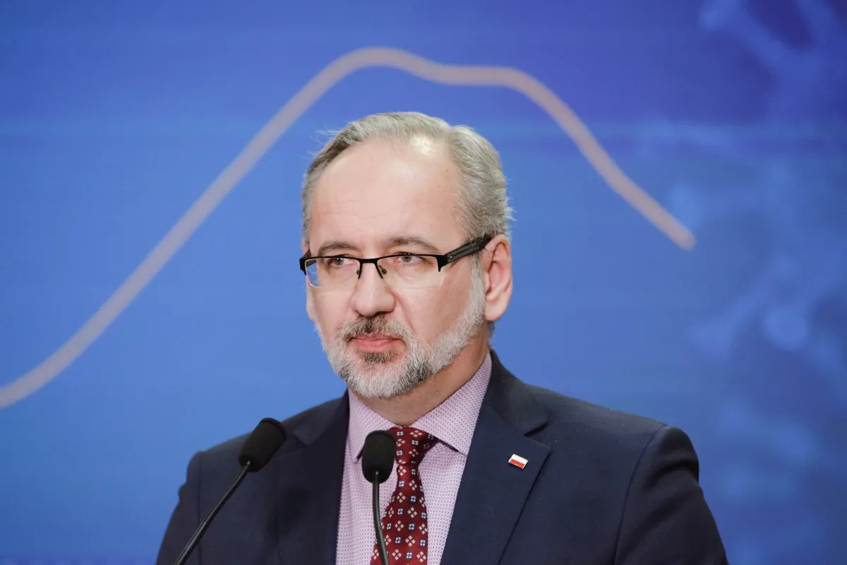 Koniec maseczek i kwarantanny? Nowe rekomendacje Niedzielskiego