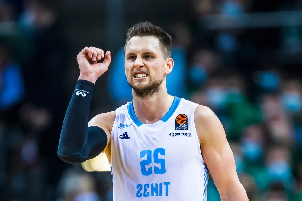 Mateusz Ponitka opuszcza Rosję. Rozwiązał kontrakt z Zenitem