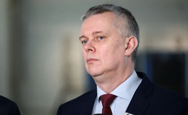 Siemoniak: Polska podzielona jest mniej bezpieczna [ROZMOWA]