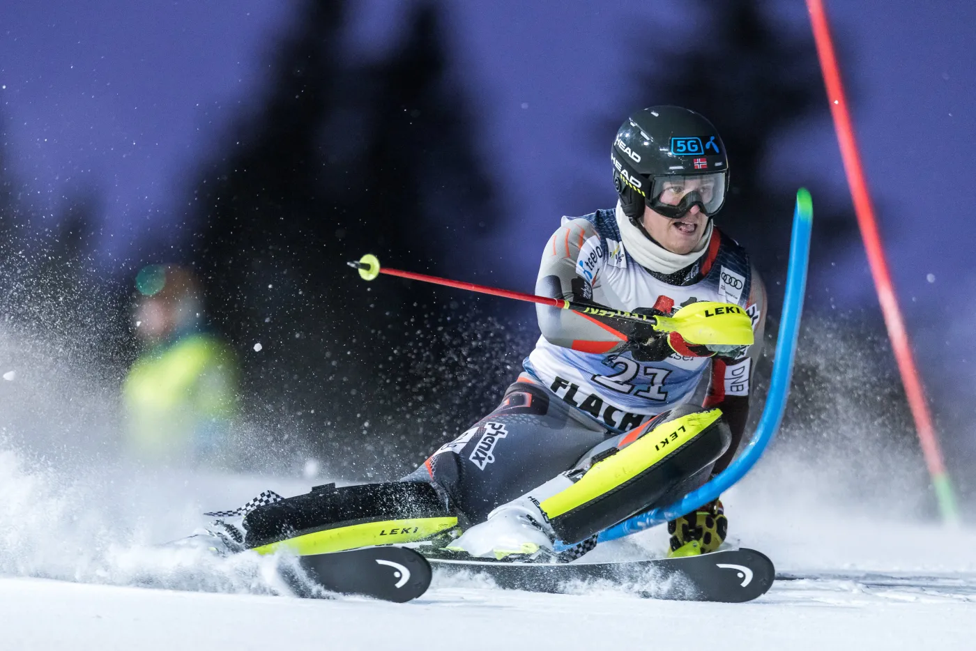 Atle Lie McGrath triumfatorem wieczornego slalomu we Flachau