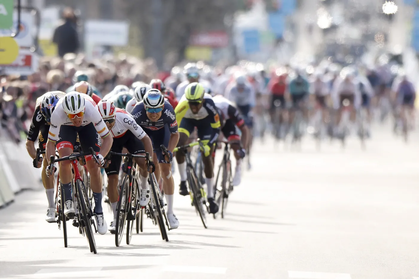 McNulty wygrał 5. etap, Roglic nowym liderem wyścigu Paryż-Nicea