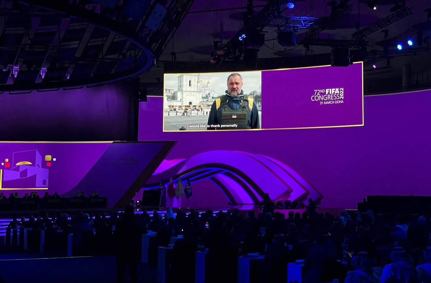 Szef ukraińskiej federacji na kongresie FIFA w kamizelce kuloodpornej