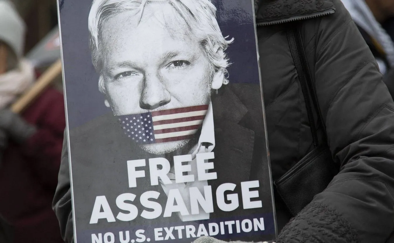 Jest nakaz ekstradycji założyciela WikiLeaks Assange'a do USA