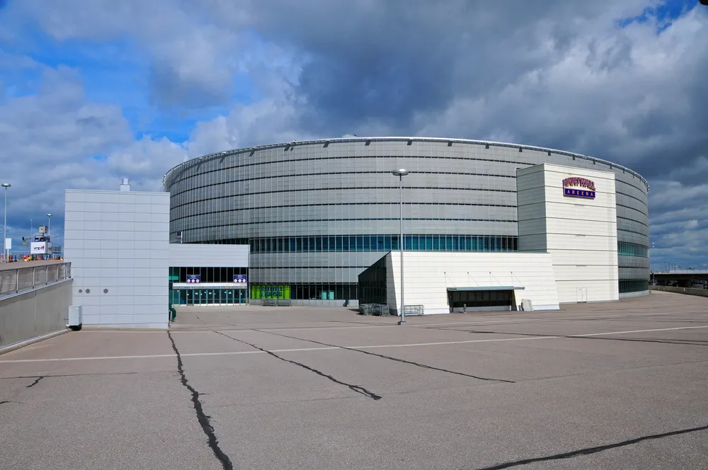 Legendarny fiński hokeista chce przejąć halę od rosyjskich oligarchów