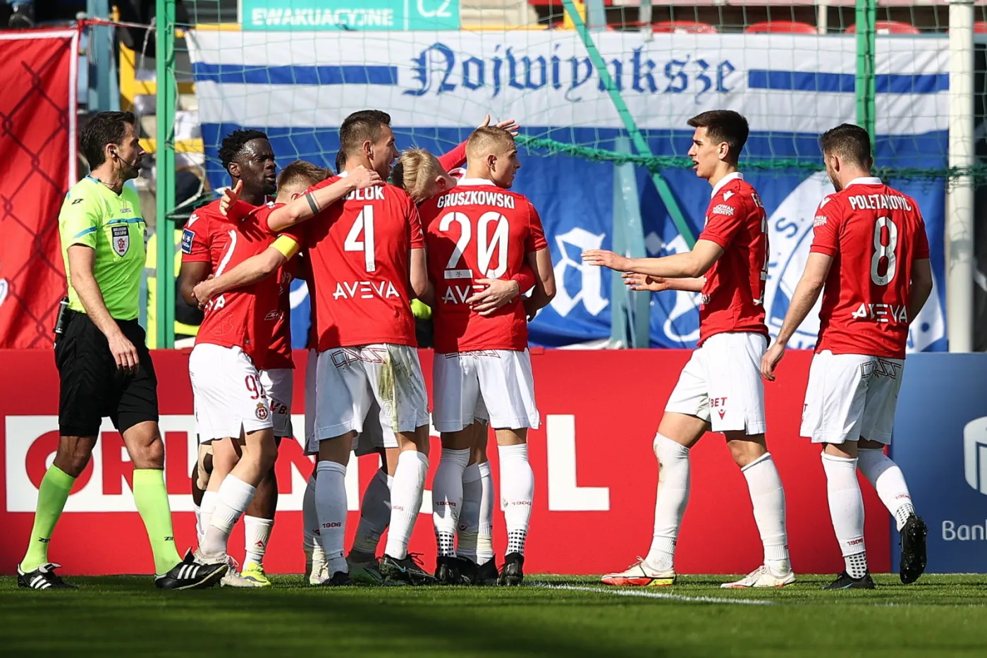 Koncert Wisły Kraków. "Biała Gwiazda" rozbiła Górnika Zabrze [WIDEO]