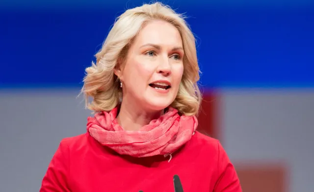 Nie wszyscy wierzą w metamorfozę "czołowej lobbystki Rosji". Bild: Schwesig powinna odejść