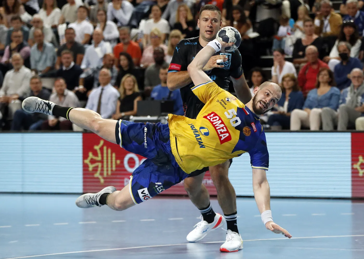 Piłkarze ręczni Łomży Vive Kielce zrobili wielki krok do awansu