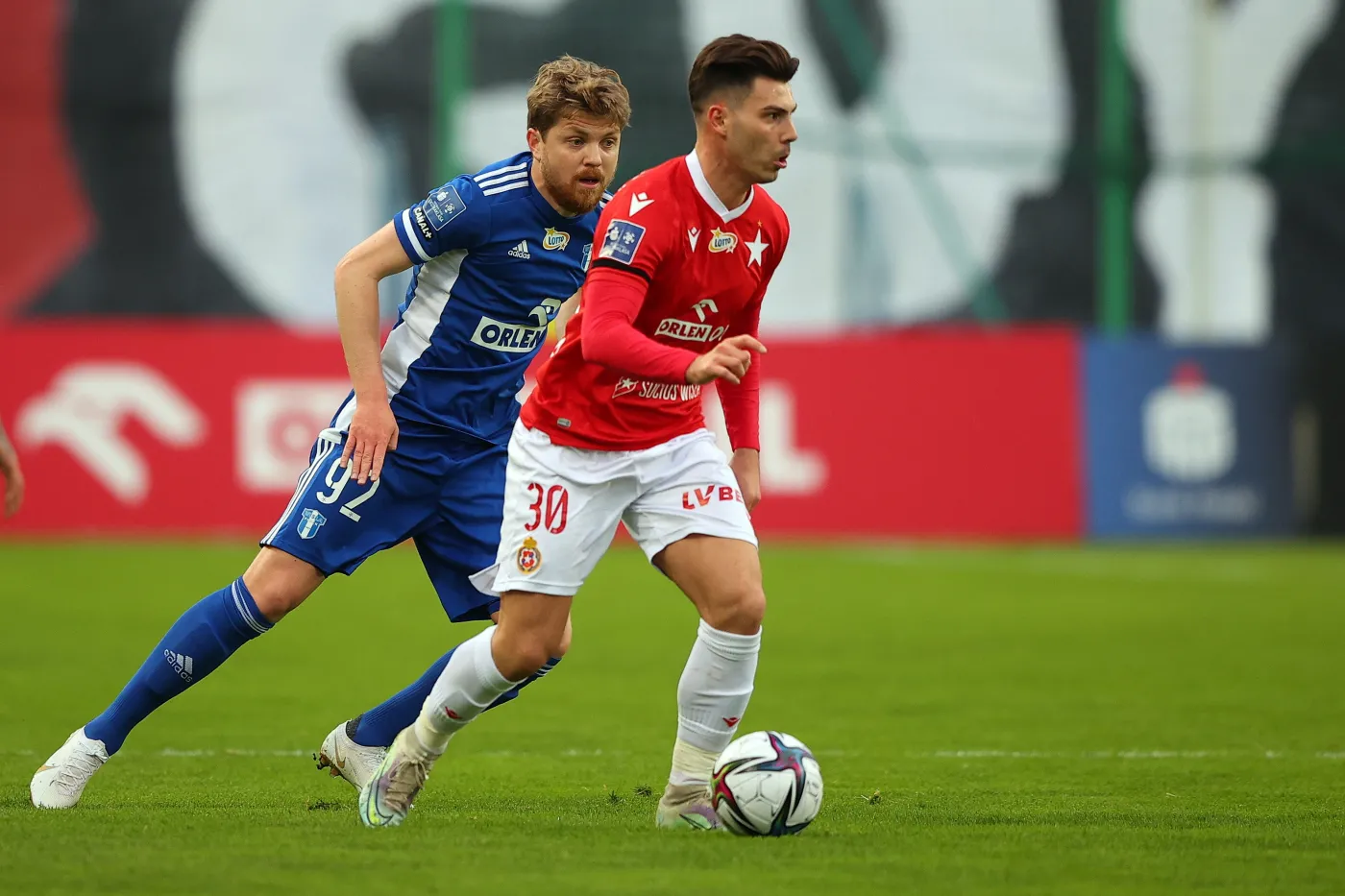 Fernandez zdyskwalifikowany, Błaszczykowski dostał "po kieszeni"