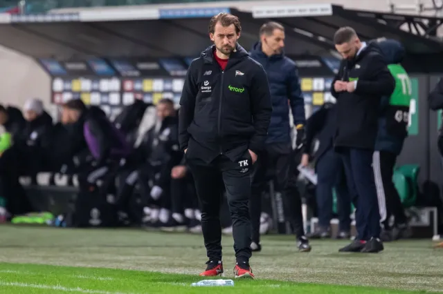 Trener Lechii przyznał się do błędu. "Podejmowałem niewłaściwe decyzje"