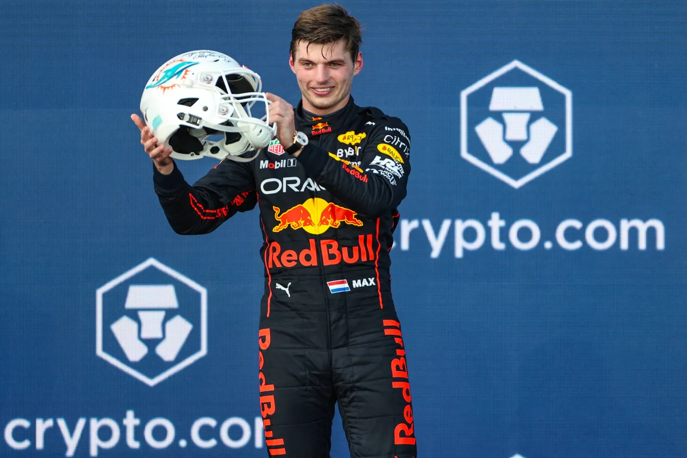 Verstappen przed GP Hiszpanii zapowiada pogoń za Leclerkiem