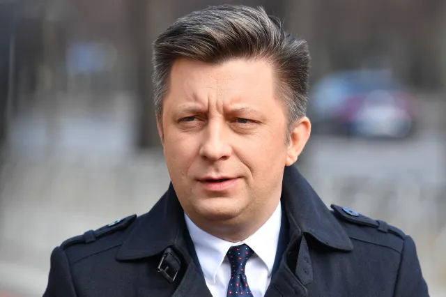 Transport zboża z Ukrainy przez Polskę. Dworczyk pytany o słowa Tuska mówi o "pożytecznych idiotach"