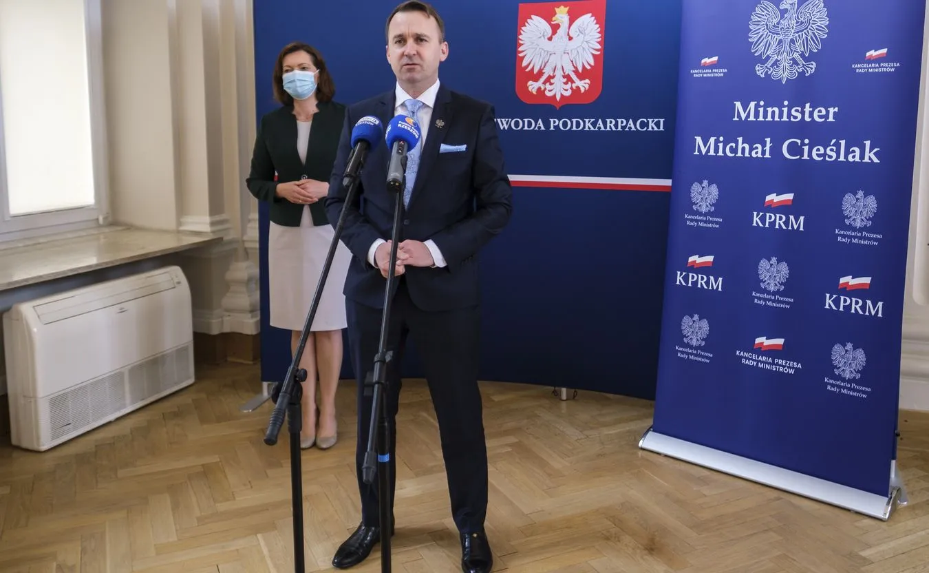 Minister Cieślak podał się do dymisji. Oto finał afery z Pacanowa