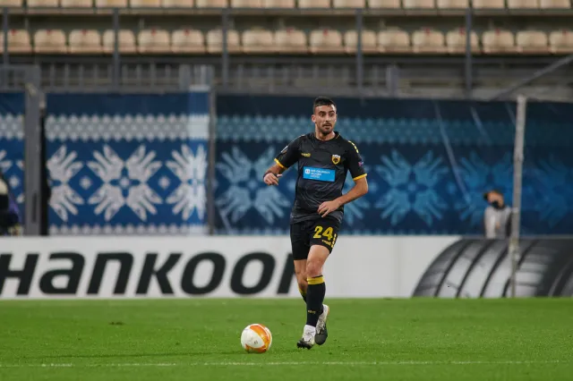 Stratos Svarnas będzie grał w Rakowie Częstochowa