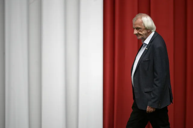 Terlecki: Nie zgodzimy na podatek od samochodów spalinowych