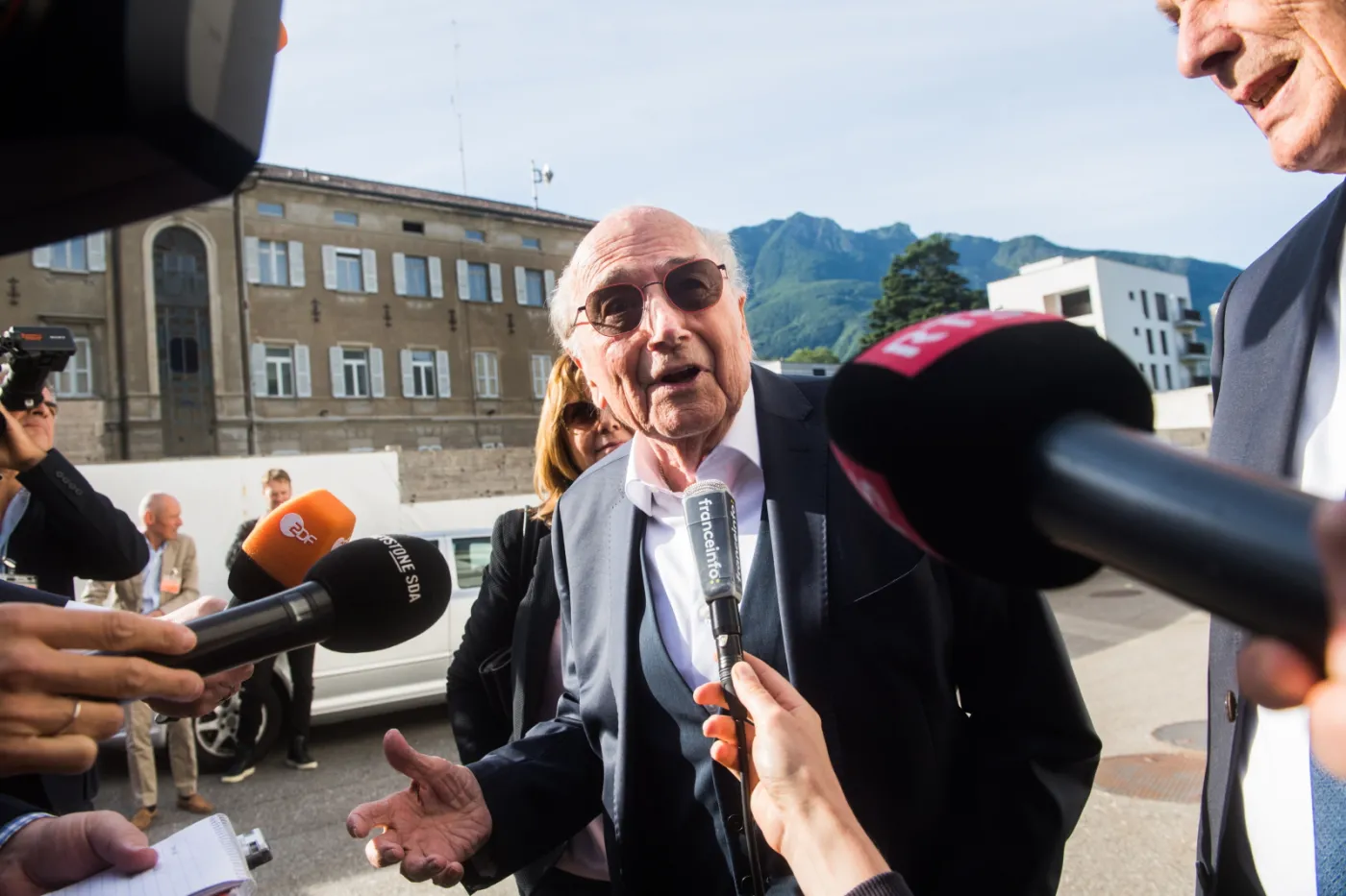 Nie ruszył proces Blattera i Platiniego. Szwajcar źle się poczuł