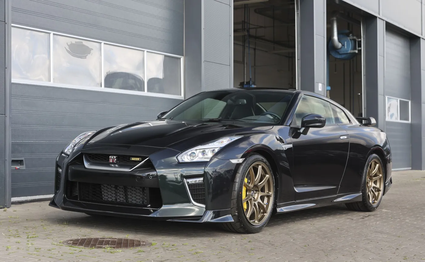 nissan-gtr-r35-37486869.jpg