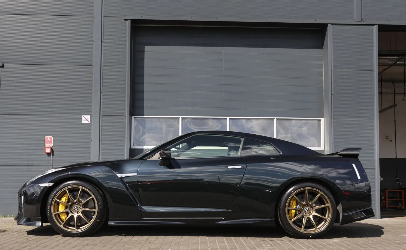 nissan-gtr-r35-37486885.jpg