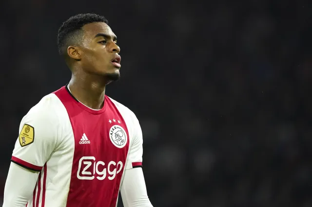 Bayern znów na zakupach w Amsterdamie. Transfer 20-latka stał się faktem