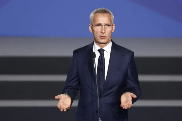 Stoltenberg: NATO nie postrzega Chin jako przeciwnika, ale jest zaniepokojone