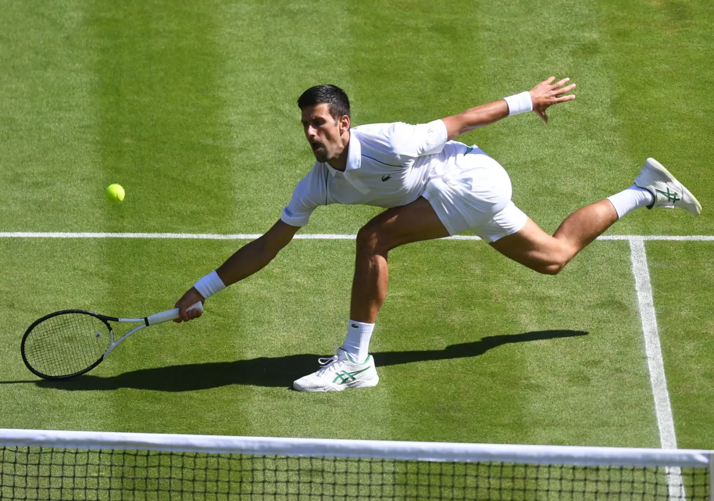 Djokovic lotem błyskawicy awansował do kolejnej rundy Wimbledonu