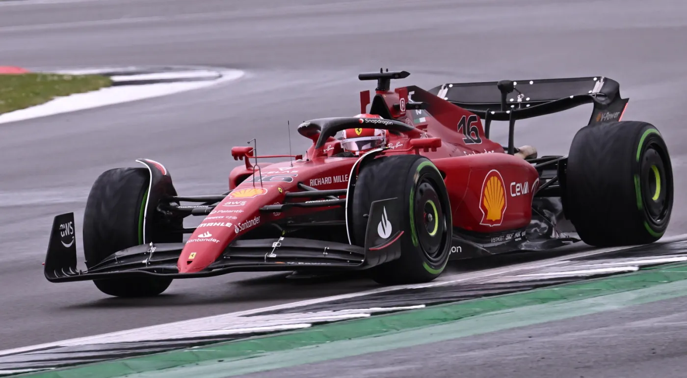 Carlos Sainz Jr. ruszy z pole position do GP Wielkiej Brytanii