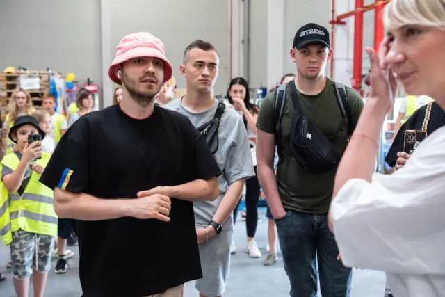 Kalush Orchestra - zwycięzcy Eurowizji - odwiedzili punkt pomocy dla Ukrainy