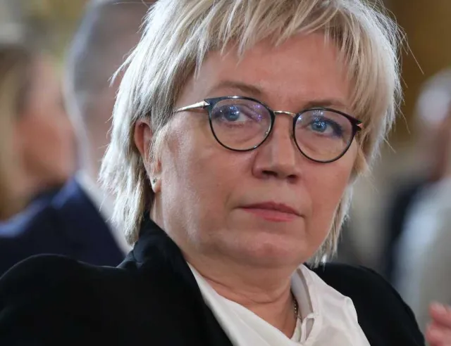 Przyłębska wyjaśnia zarzuty o "wyroki na zamówienie". Rozmowy z Dworczykiem "nie pamięta"