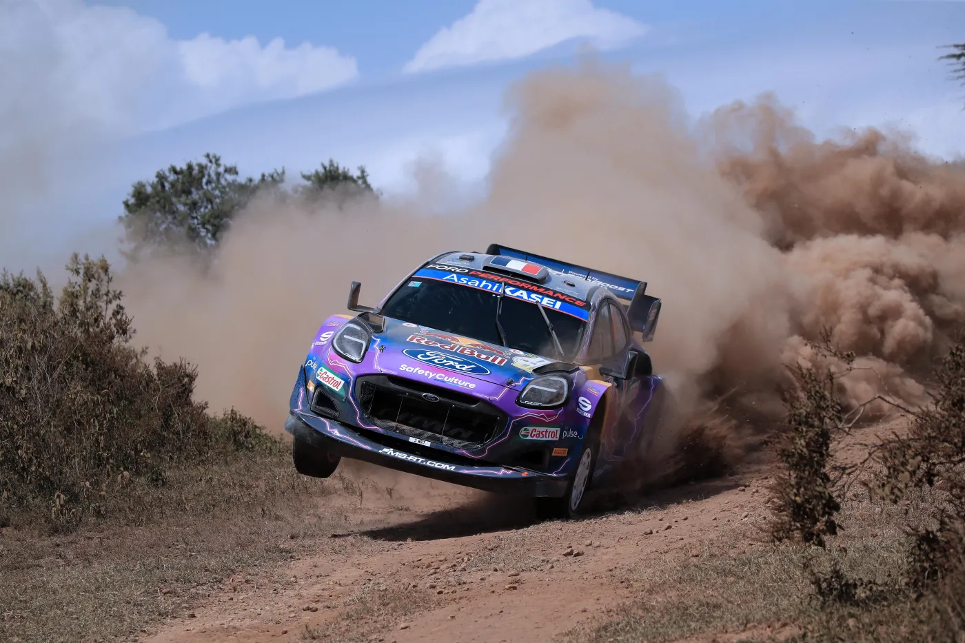 Rajd Safari już bez Loeba. Dalszą jazdę uniemożliwiła awaria silnika