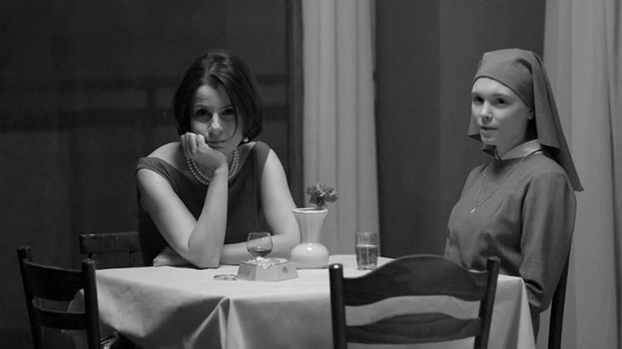 "Ida" Pawła Pawlikowskiego rozpoczęła letnie plenerowe projekcje w centrum Starej Pragi