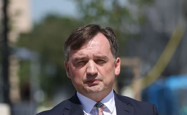 Prokuratura zakupiła luksusowe meble za ponad 850 tys. zł. Ziobro zalecił pilną kontrolę