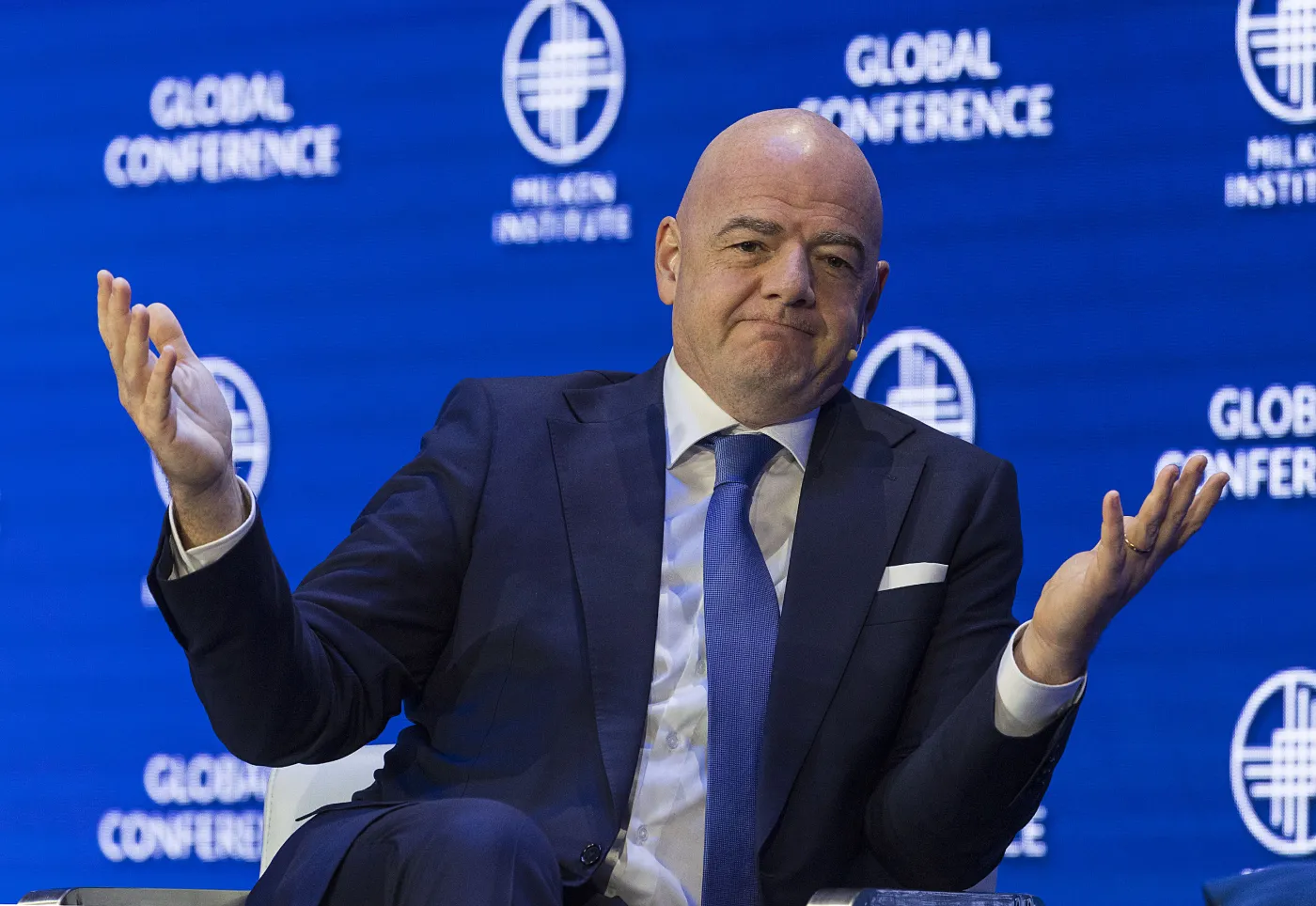 Afryka murem za Infantino. Poprze go wyborach na prezydenta FIFA