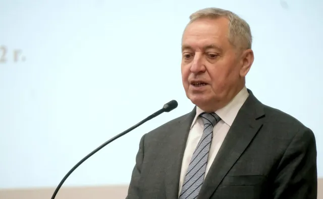 Mąka, cukier i "ceny z księżyca". Minister Kowalczyk: To jest sianie paniki