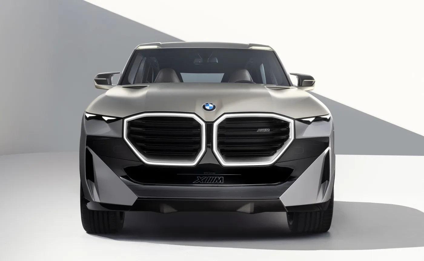 bmw-concept-xm-37542156.jpg