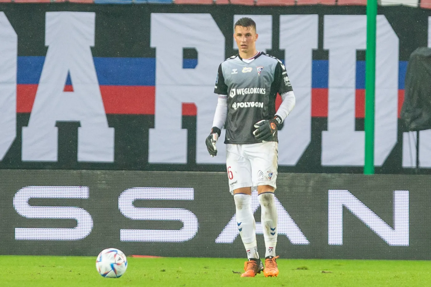 Kubica klubowym kolegą Glika. Z Zabrza do 2. ligi włoskiej