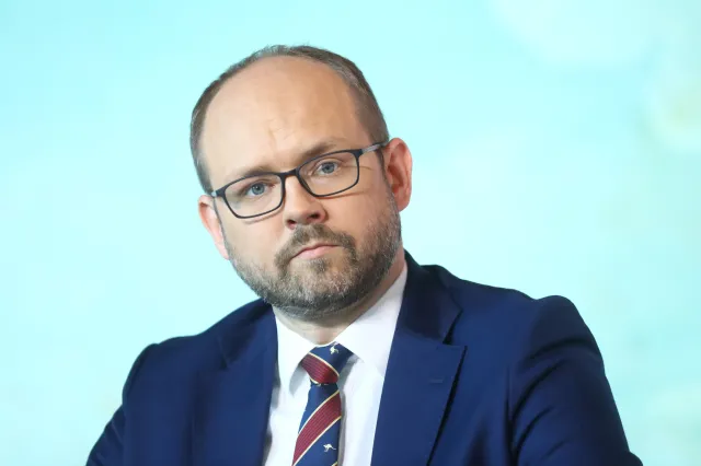 Przydacz krytykuje Scholza. "Dobrzy Rosjanie i zły car"