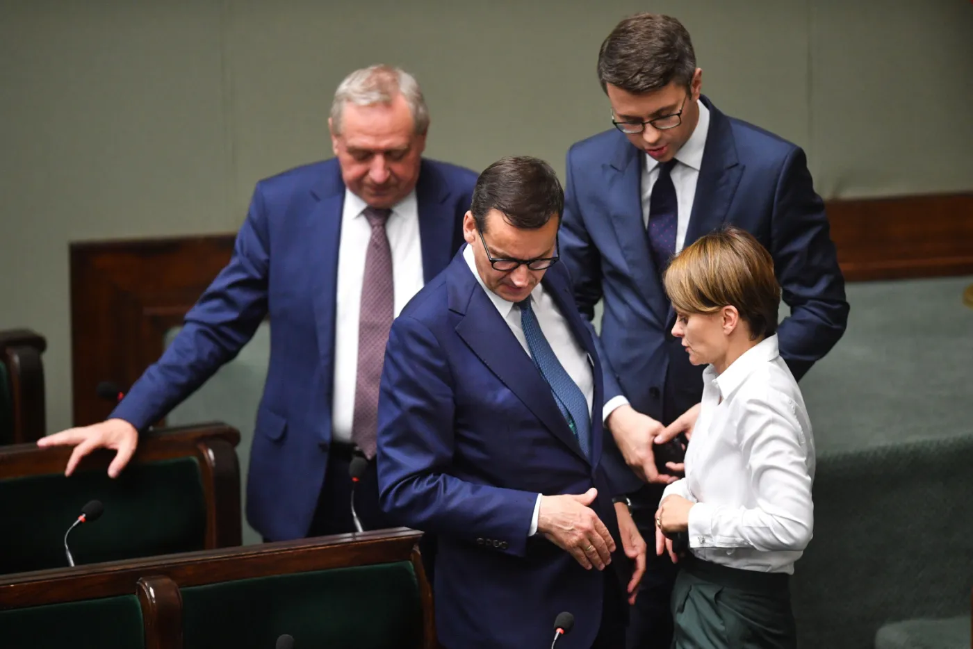 Minister odpowiada na pytania posłów o dzierżawę ziemi. Chodzi o brata odwołanego wiceministra