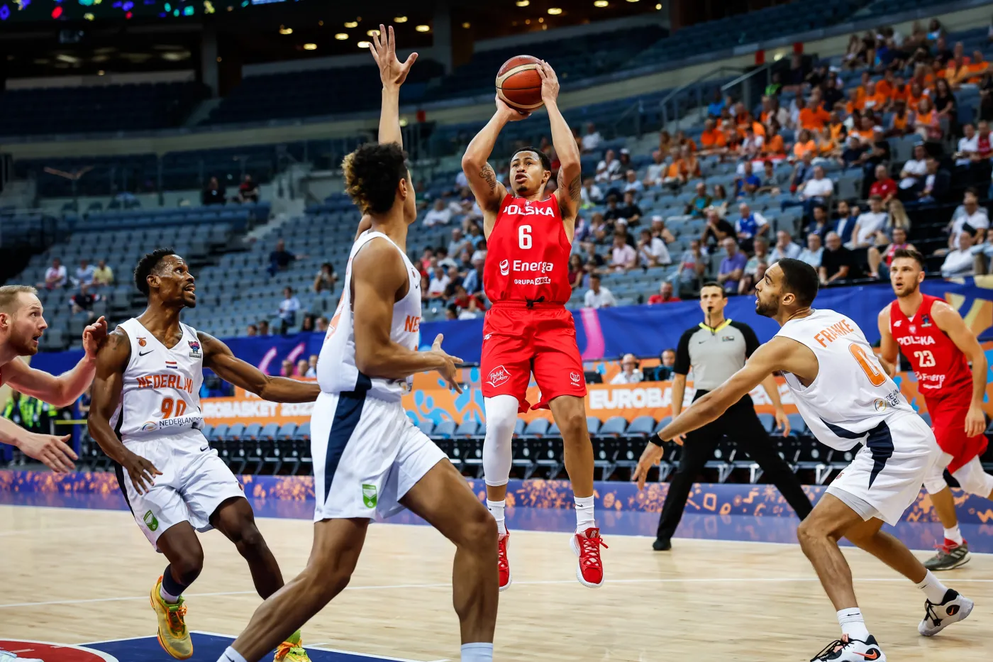 To była droga przez mękę, ale mamy awans. Polscy koszykarze w 1/8 finału ME