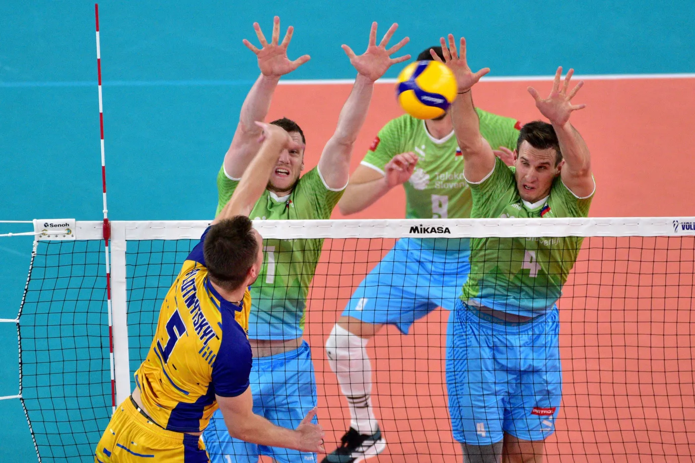 Słoweńcy w półfinale mistrzostw świata siatkarzy
