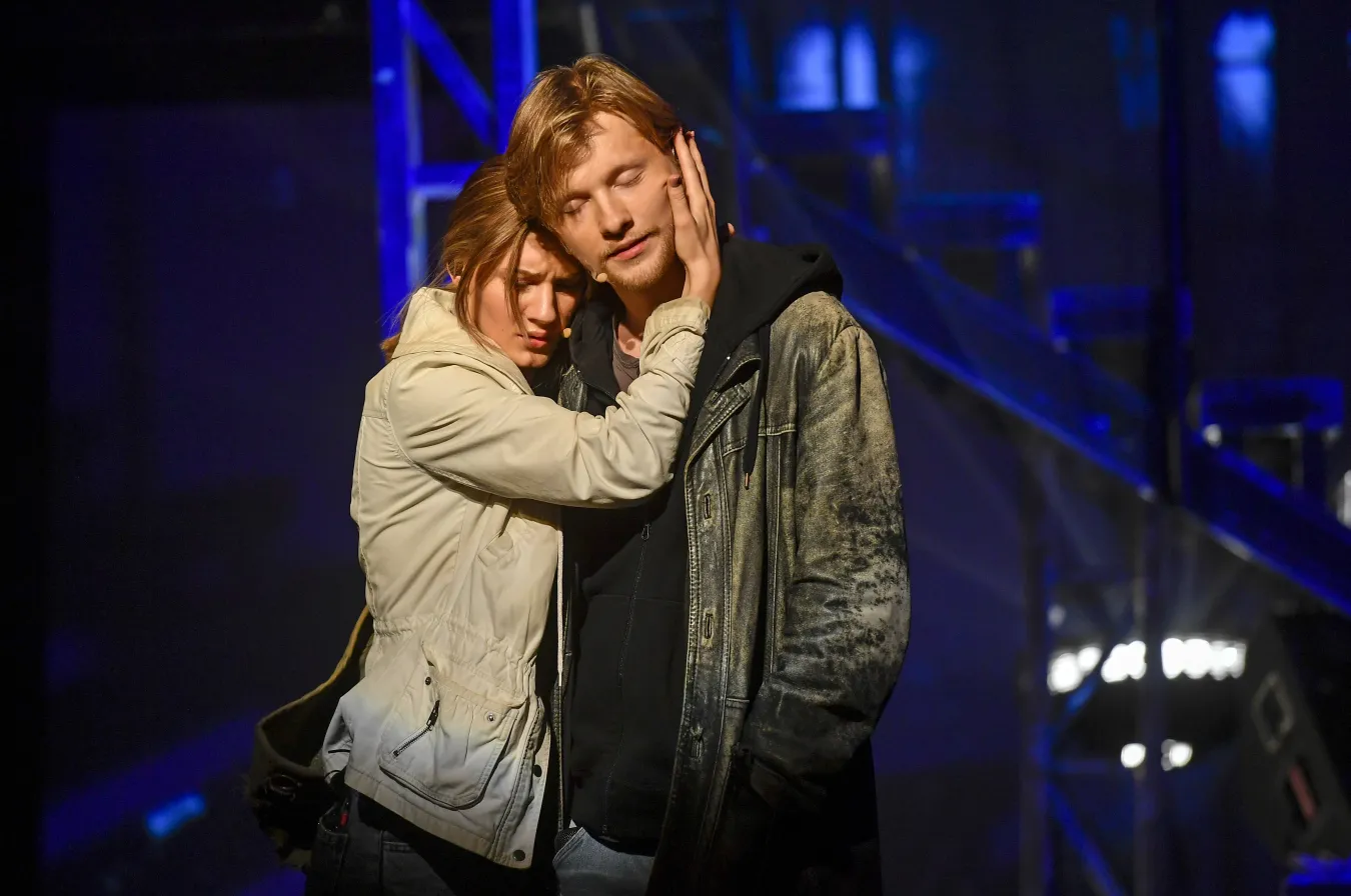 Jakub Józefowicz nie chciał grać w "Metrze". Dlaczego odmówił ojcu?