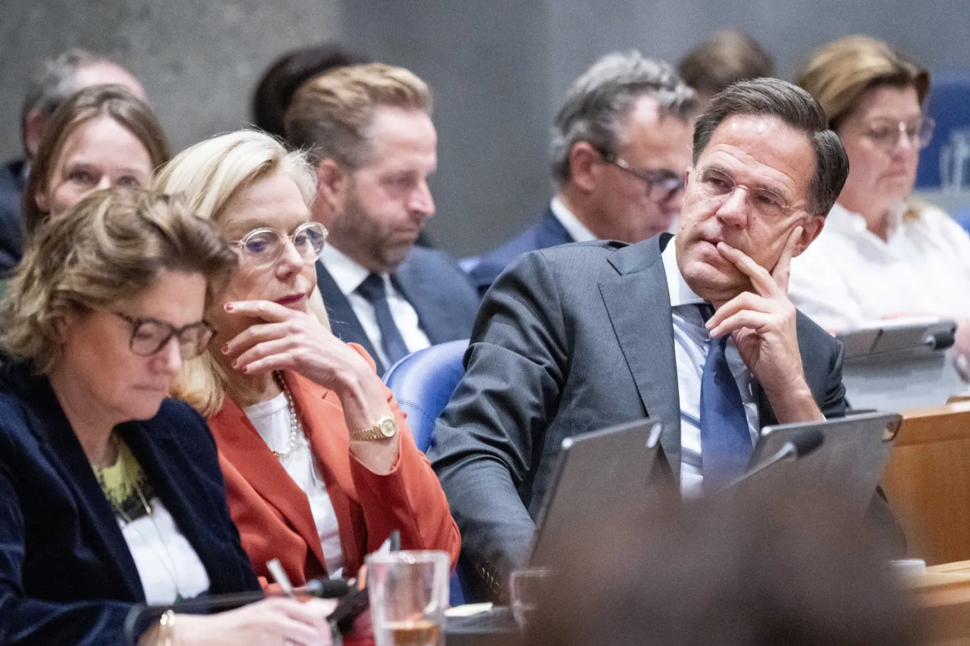 Awantura w holenderskim parlamencie. Minister oskarżona o szpiegostwo, premier wychodzi z sali