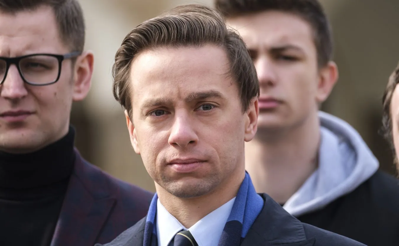 Bosak: PiS-PO to komplementarne zło. Rząd oszukiwał ws. węgla