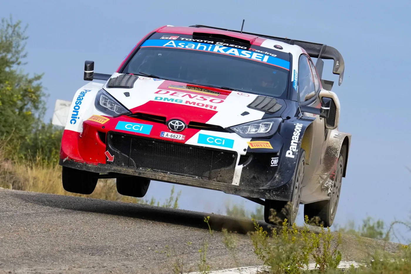 Rajdowe MŚ. Ogier liderem po 1. etapie, Kajetanowicz z przygodami