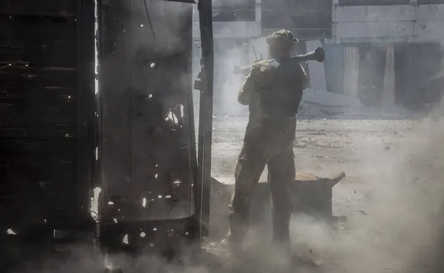 Intensyfikacja ataków Rosjan. "Liczba ostrzałów w ciągu doby idzie w setki"