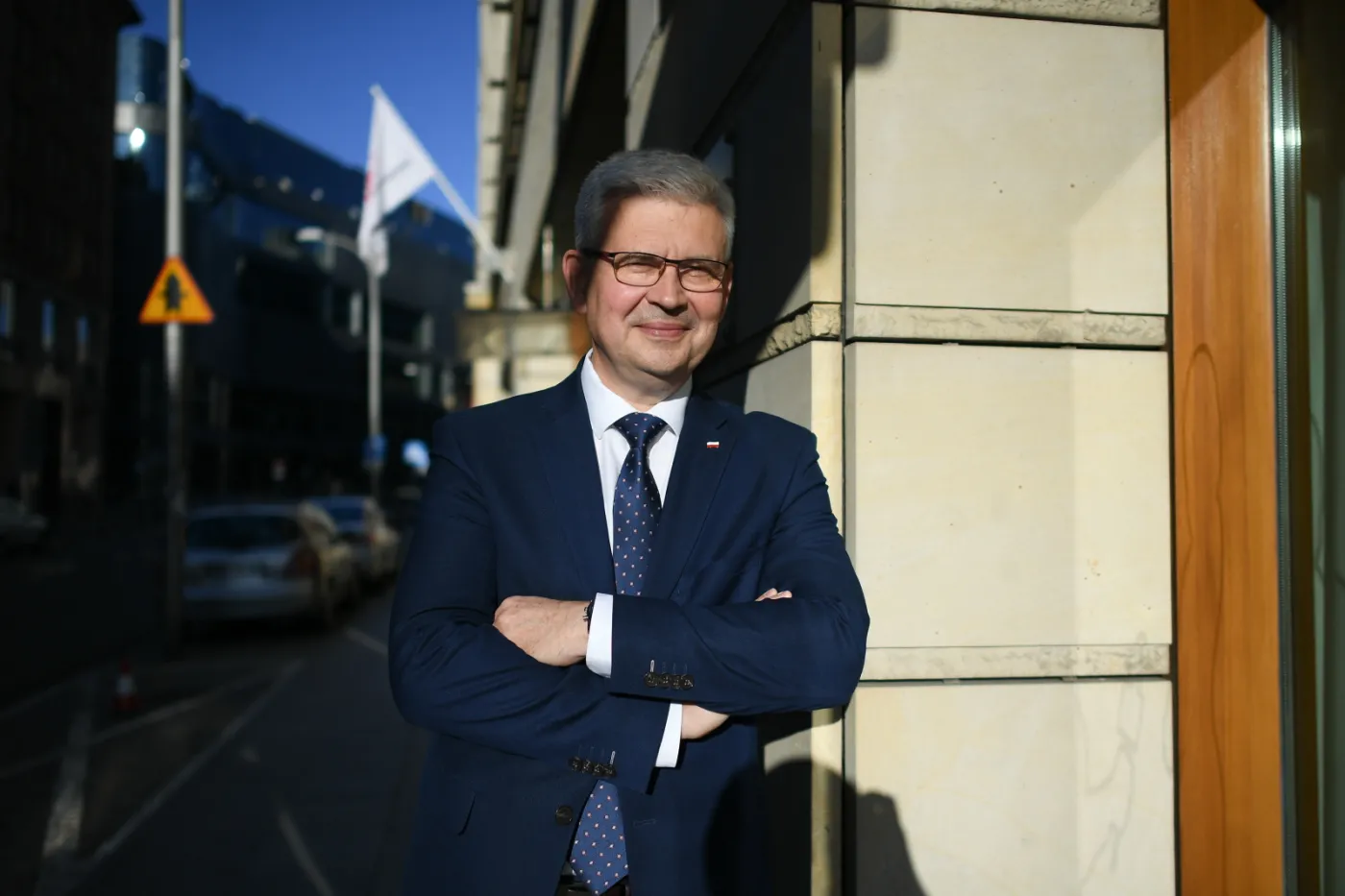 Wiceminister klimatu o ustawie odległościowej: Państwo oddaje decyzje w ręce społeczeństwa