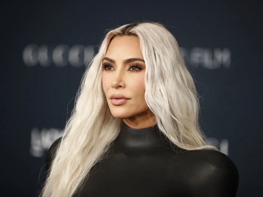 "Stworzona do uwielbiania". Fani rozpływają się nad ciałem Kim Kardashian. FOTO